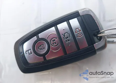 2018 Ford Mustang Ecoboost Premium z USA, uszkodzony, nr VIN 1FATP8UH6J5110357